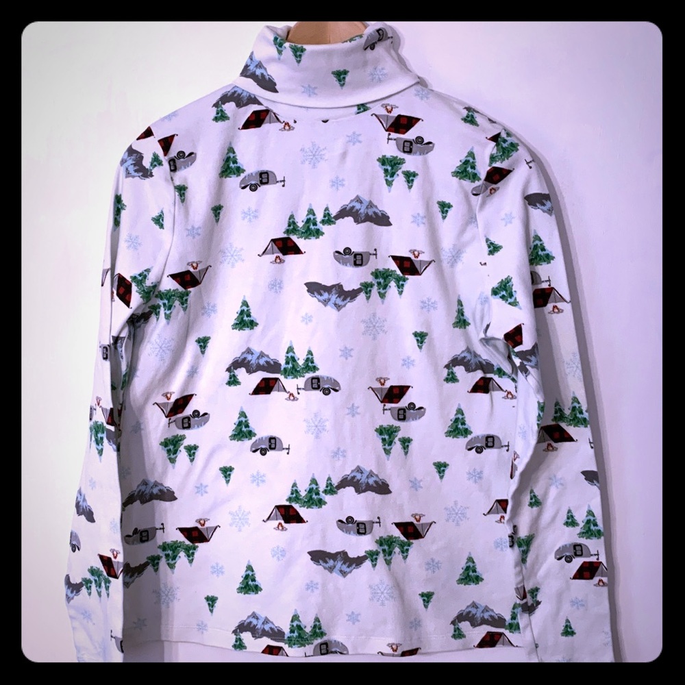Time & Tru Camping 🏕 Tent Tree Trailer Turtleneck